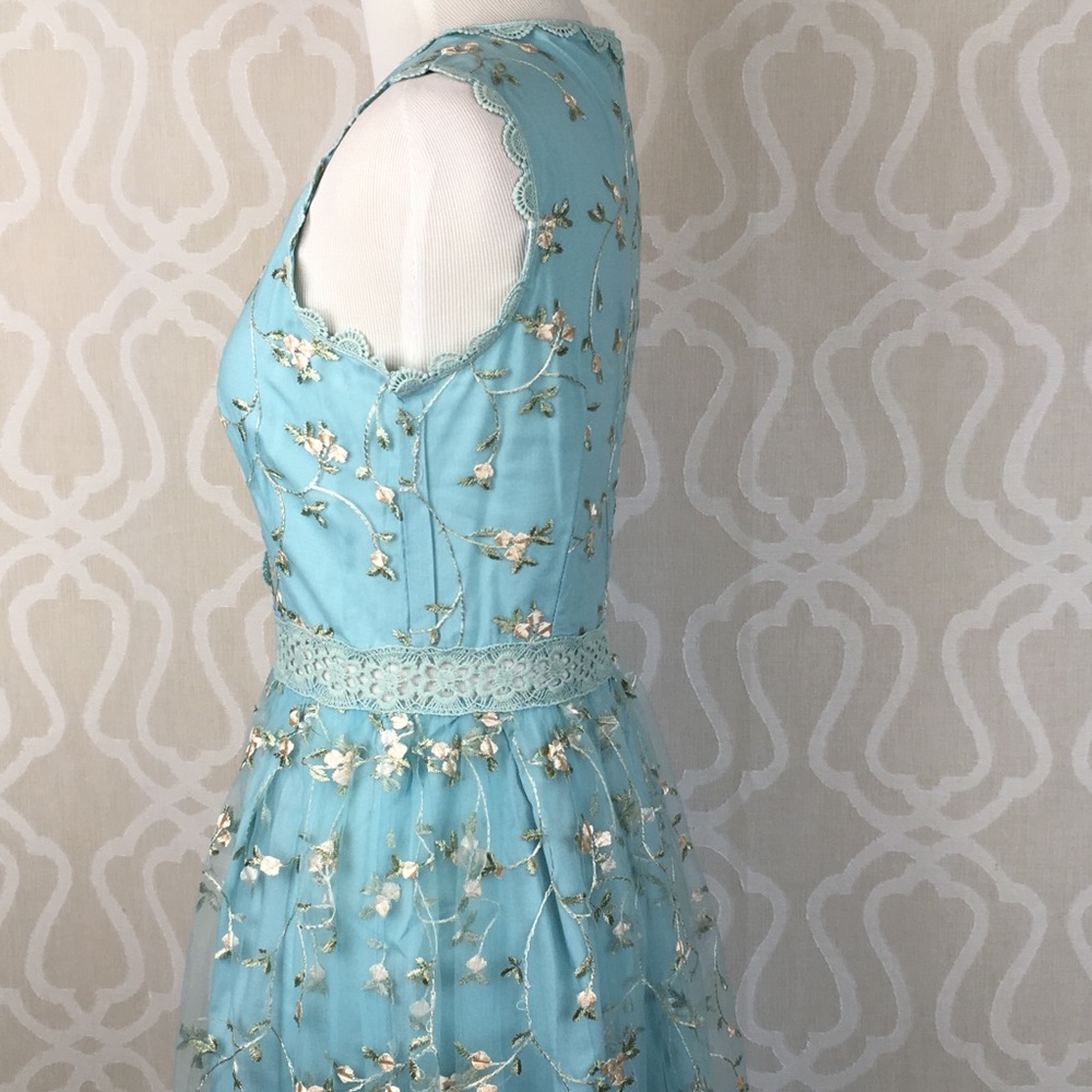 *LAST ONE* Enchanted Cinderella Ball Gown - Picture 5 of 8